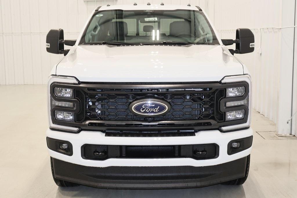 new 2024 Ford F-350 car, priced at $79,090