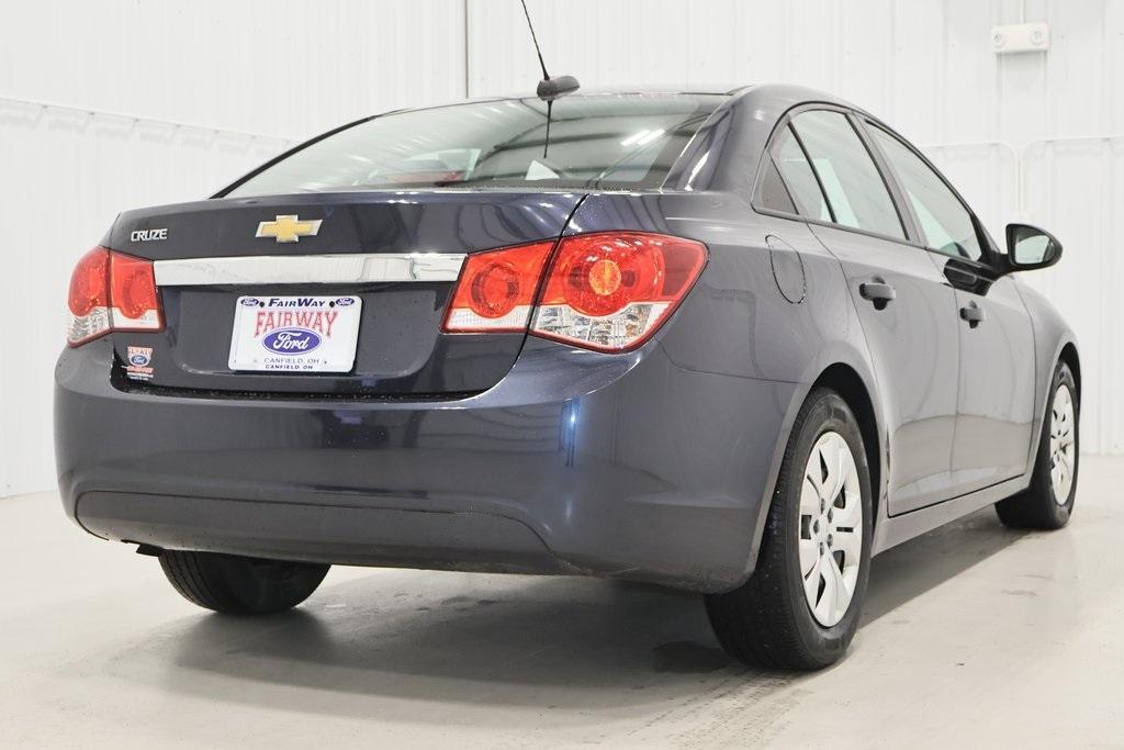 used 2015 Chevrolet Cruze car, priced at $9,000