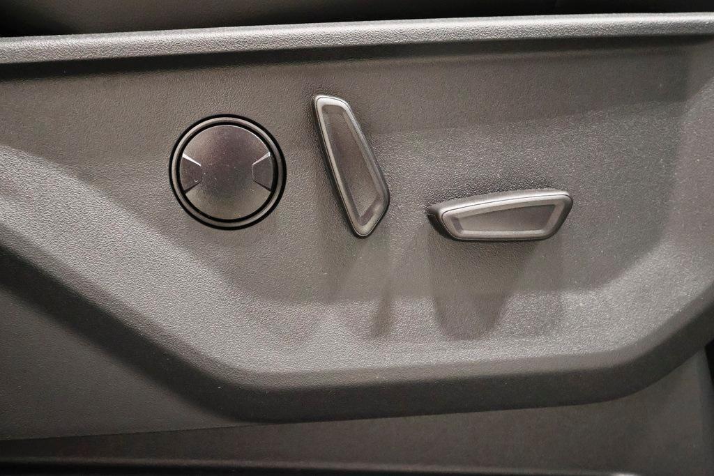 new 2025 Ford Expedition car, priced at $82,040