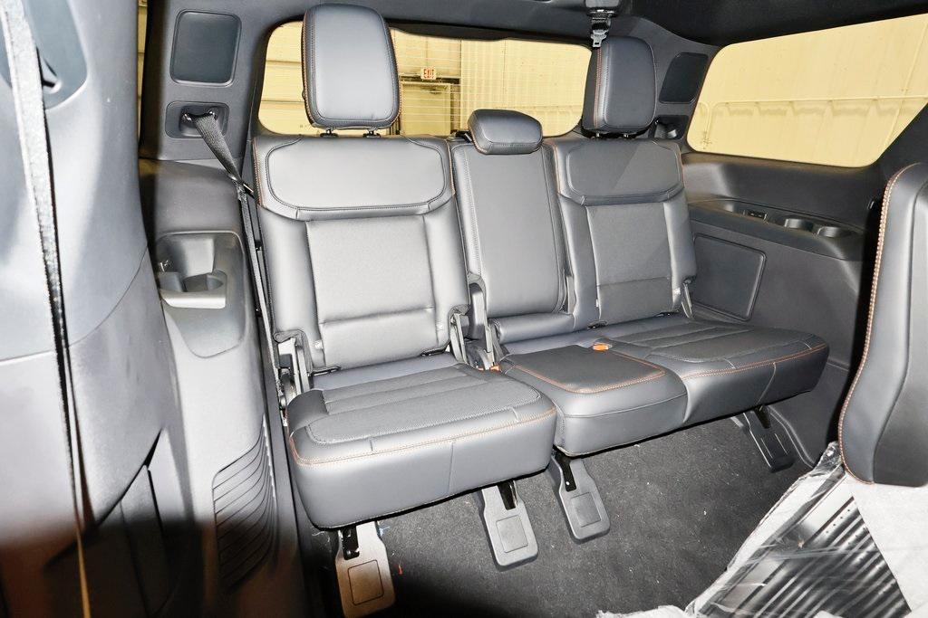 new 2025 Ford Expedition car, priced at $82,040