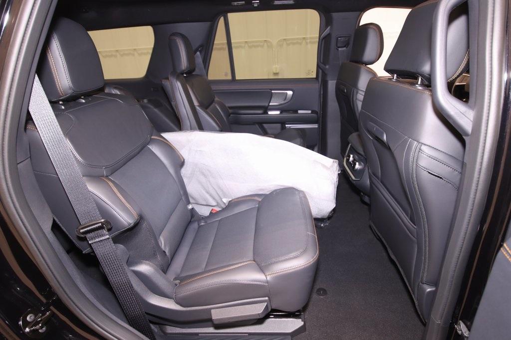 new 2025 Ford Expedition car, priced at $82,040
