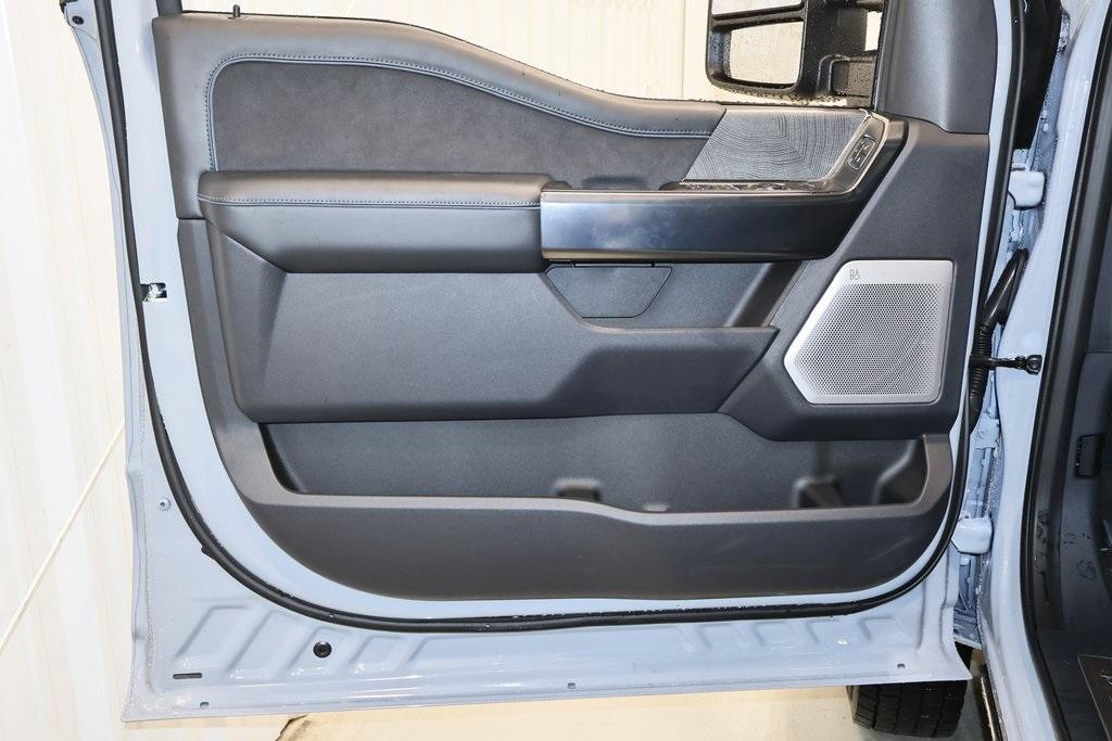 new 2025 Ford F-450 car, priced at $104,180