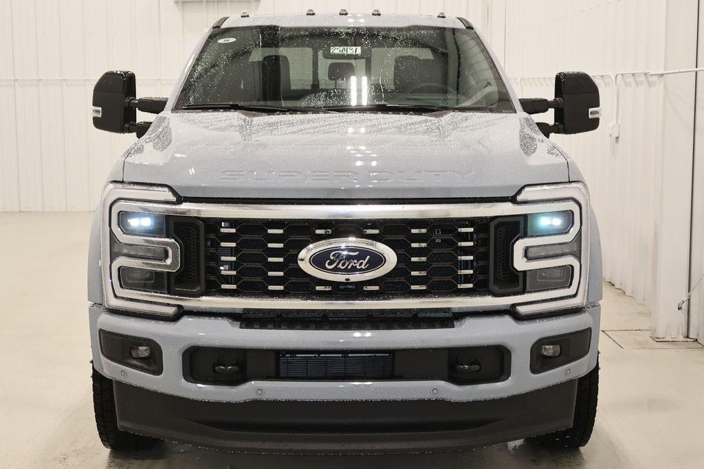 new 2025 Ford F-450 car, priced at $104,180