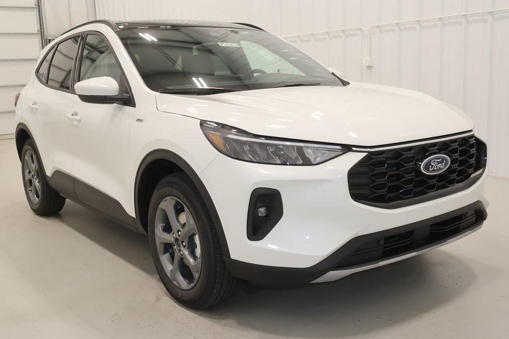 new 2025 Ford Escape car, priced at $33,470