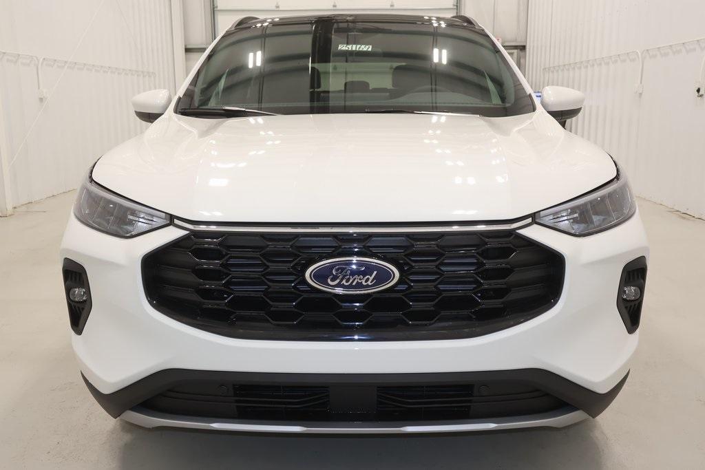 new 2025 Ford Escape car, priced at $33,470