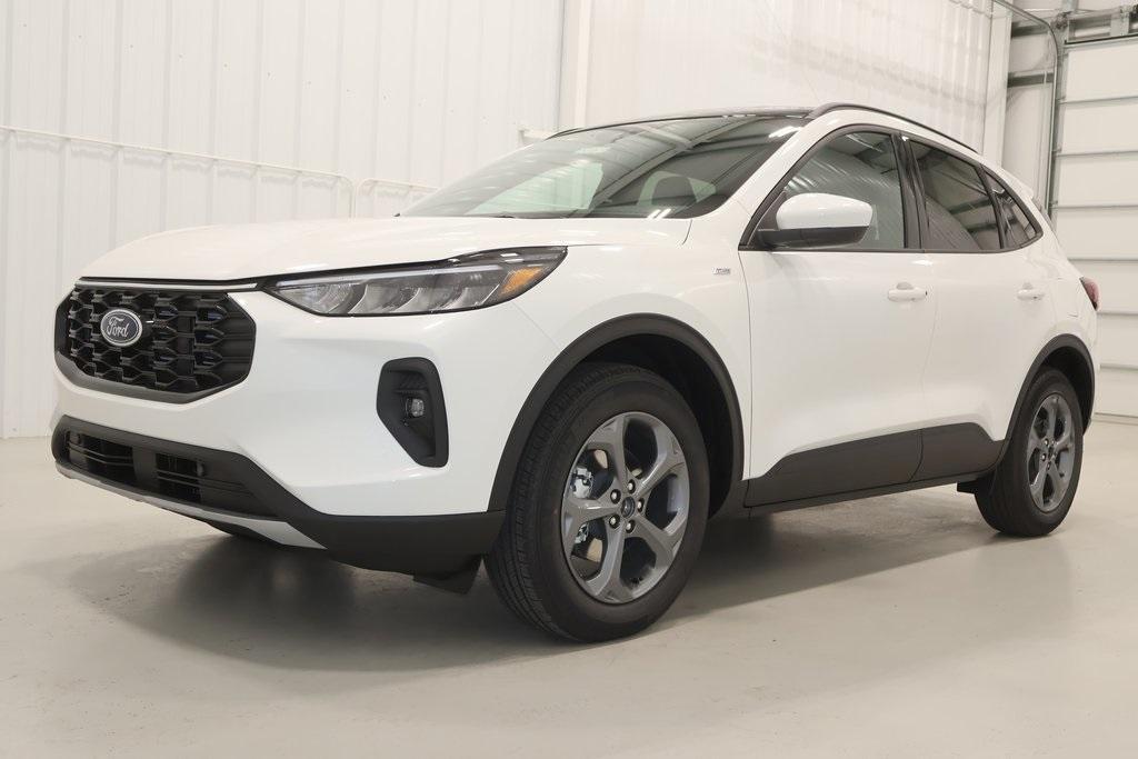 new 2025 Ford Escape car, priced at $33,470