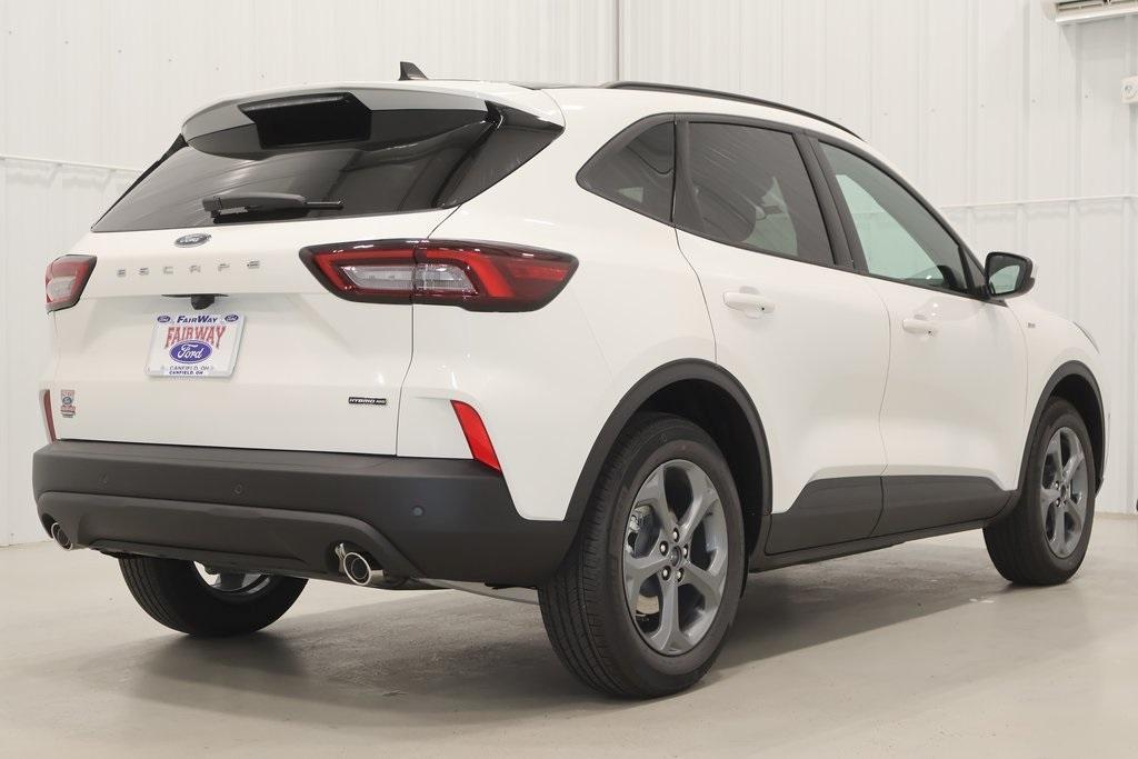 new 2025 Ford Escape car, priced at $33,470