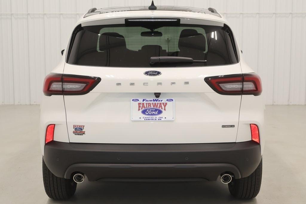 new 2025 Ford Escape car, priced at $33,470