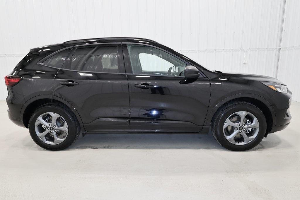 used 2024 Ford Escape car, priced at $31,000