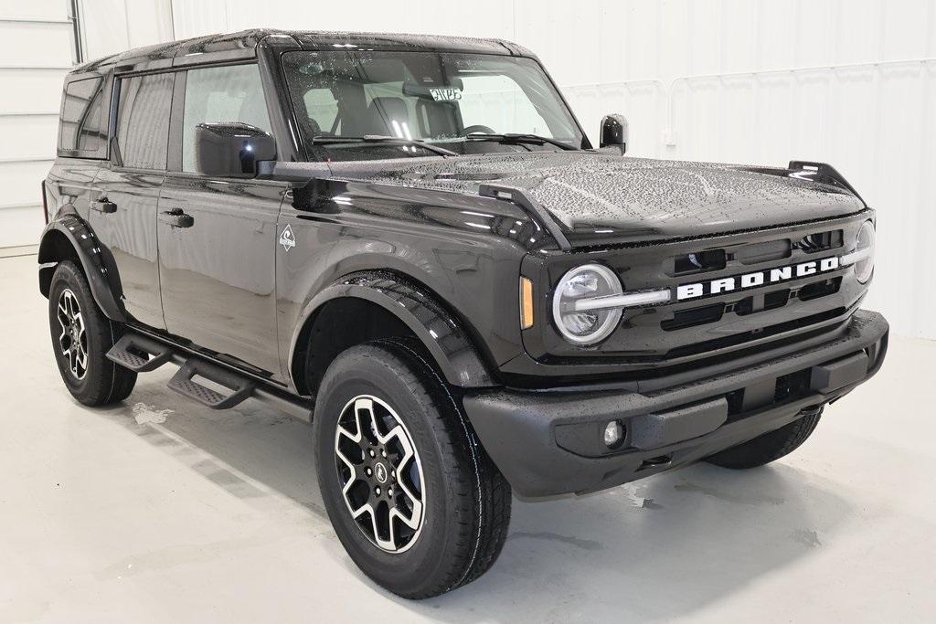 new 2024 Ford Bronco car, priced at $50,030