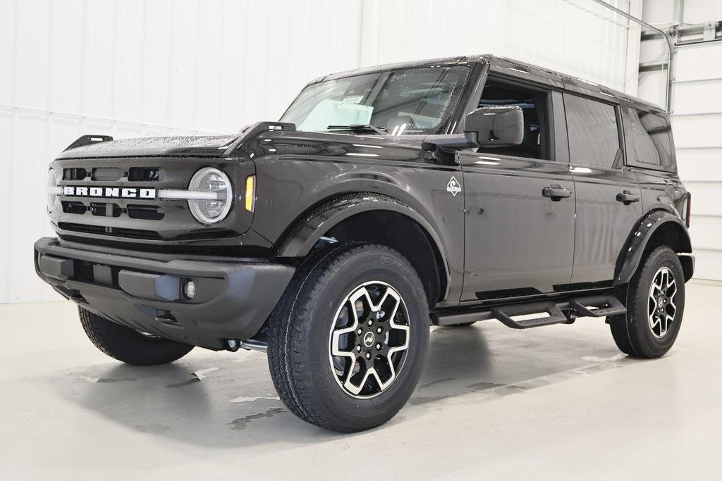 new 2024 Ford Bronco car, priced at $50,030