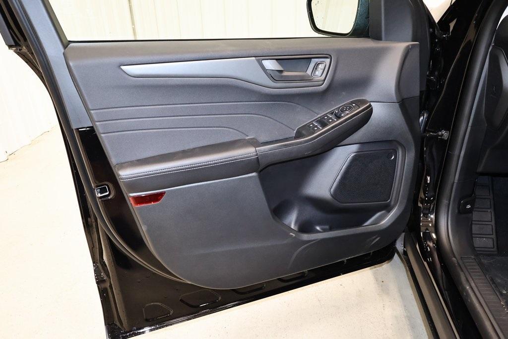 new 2026 Ford Escape car, priced at $30,580