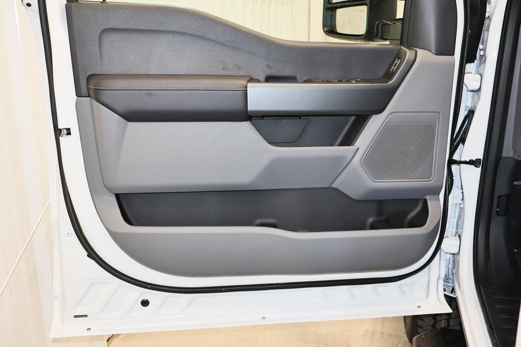 new 2025 Ford F-350 car, priced at $63,315