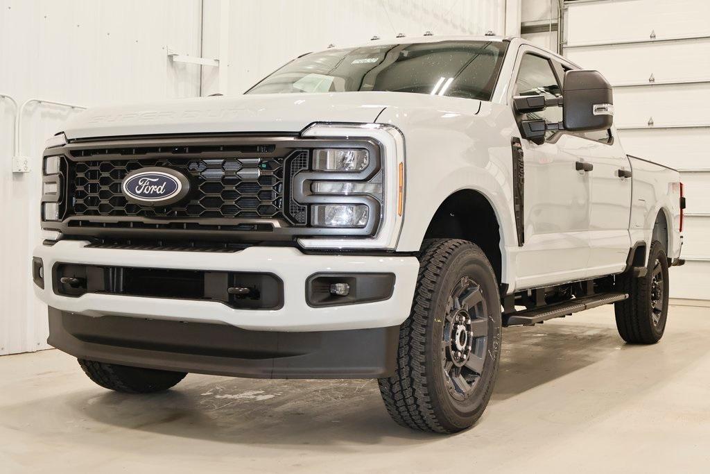 new 2025 Ford F-350 car, priced at $63,315