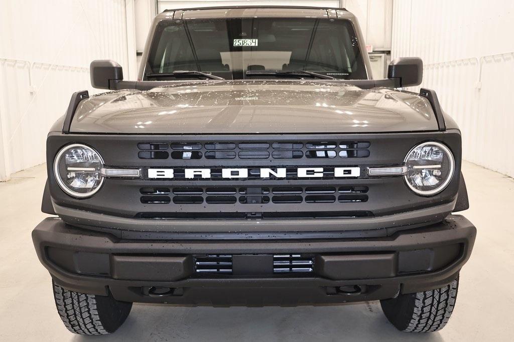 new 2025 Ford Bronco car, priced at $43,070