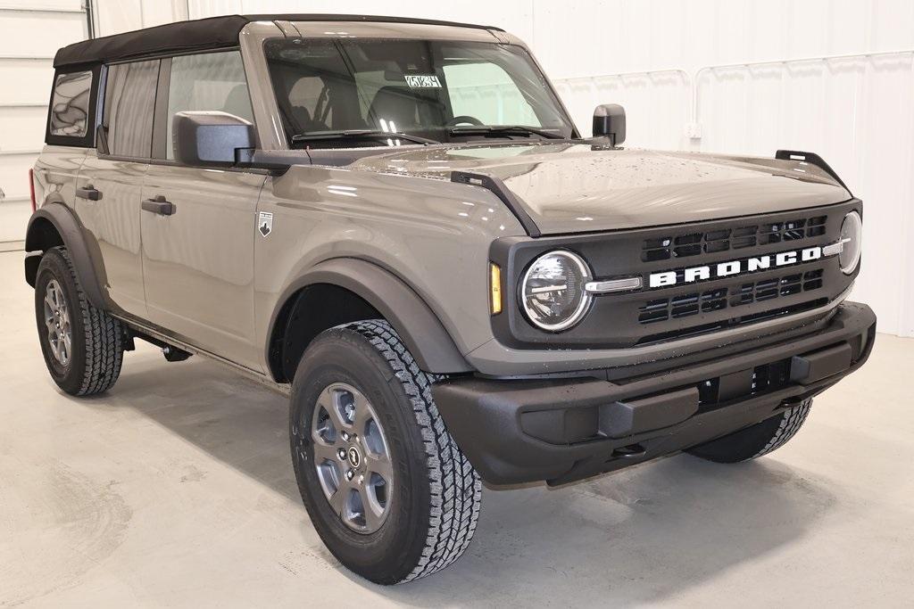 new 2025 Ford Bronco car, priced at $43,070