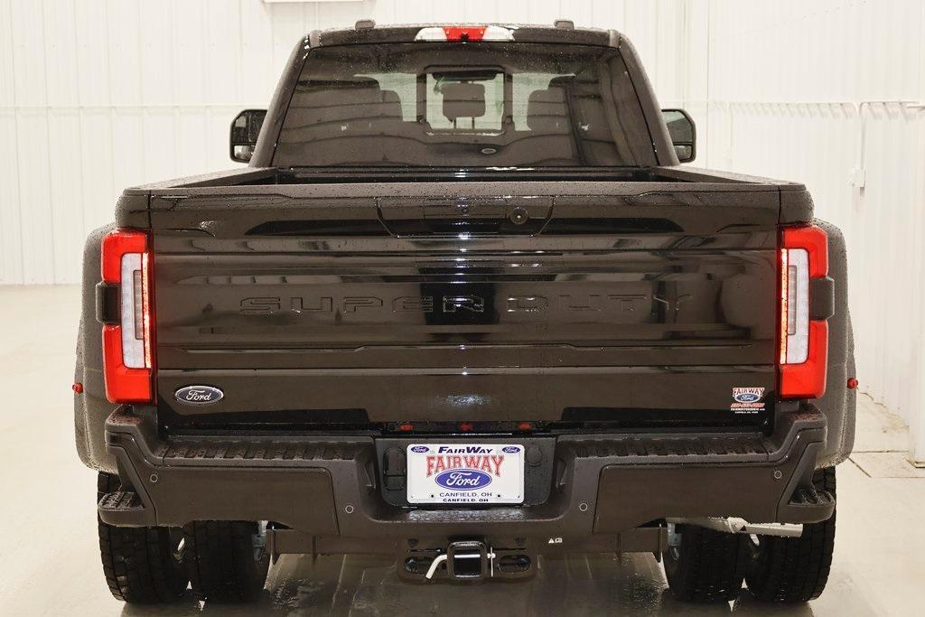 new 2025 Ford F-450 car, priced at $103,185