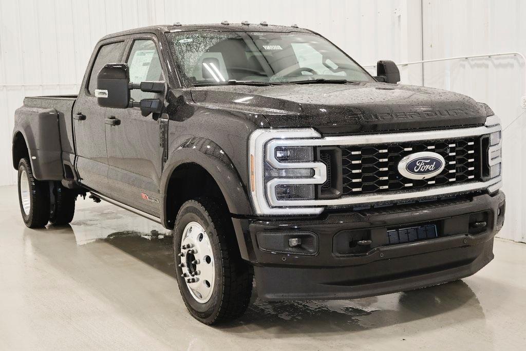 new 2025 Ford F-450 car, priced at $103,185
