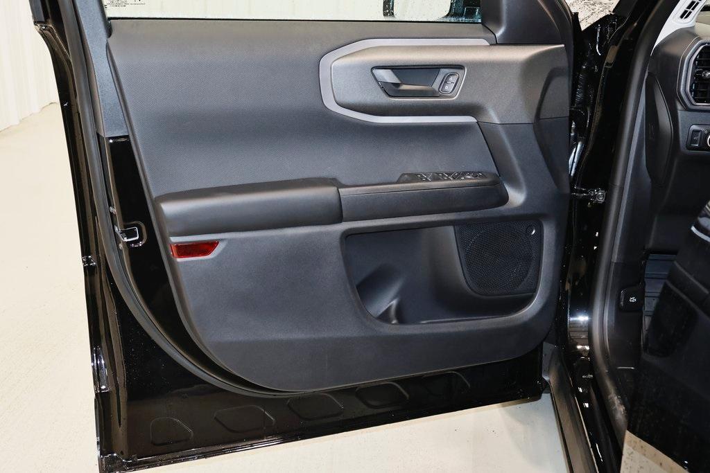 new 2025 Ford Bronco Sport car, priced at $35,880