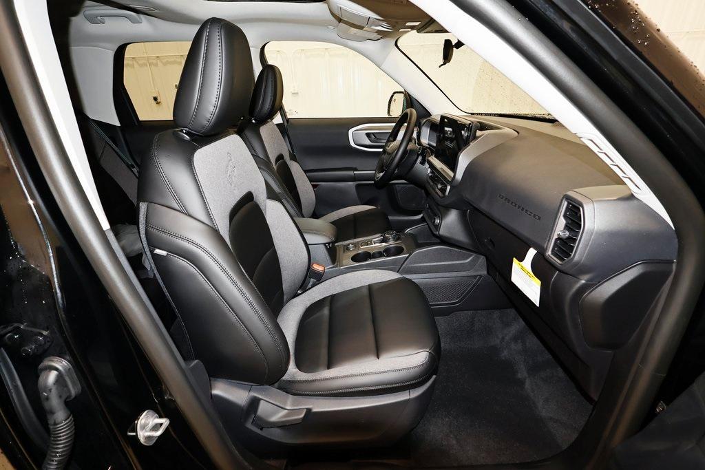 new 2025 Ford Bronco Sport car, priced at $35,880