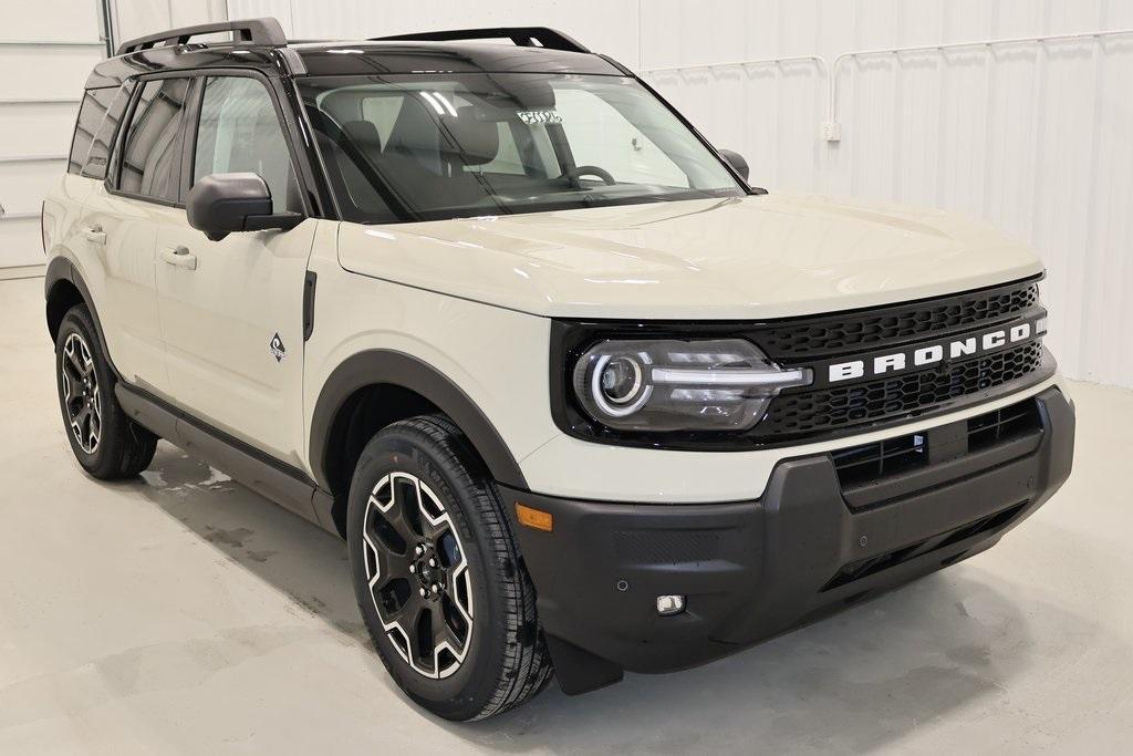 new 2025 Ford Bronco Sport car, priced at $40,630