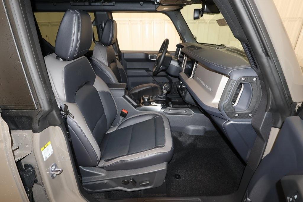 new 2025 Ford Bronco car, priced at $51,416