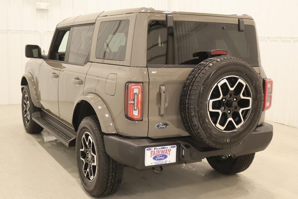 new 2025 Ford Bronco car, priced at $51,416