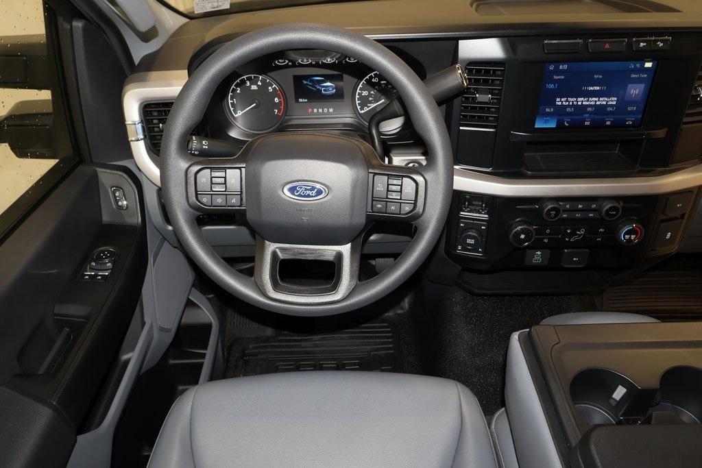 new 2024 Ford F-350 car, priced at $47,059