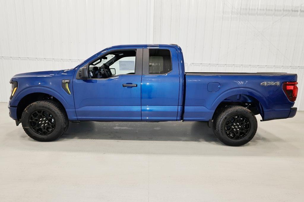 new 2025 Ford F-150 car, priced at $44,424