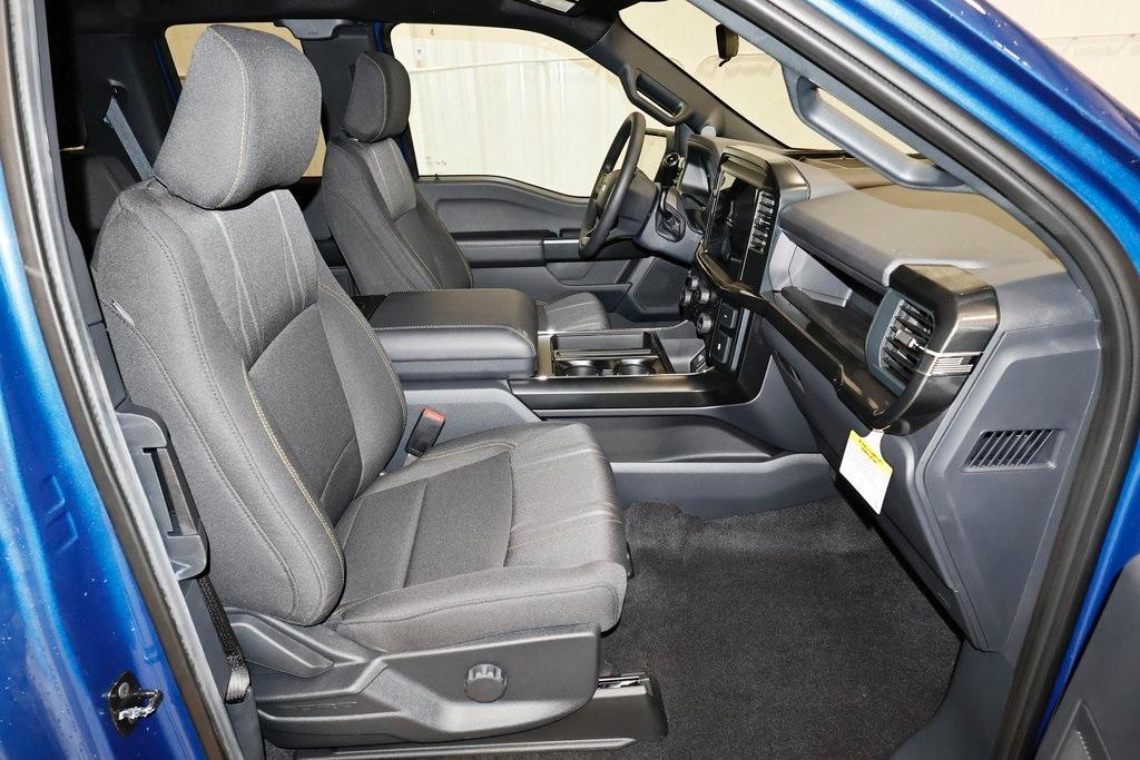new 2025 Ford F-150 car, priced at $44,424