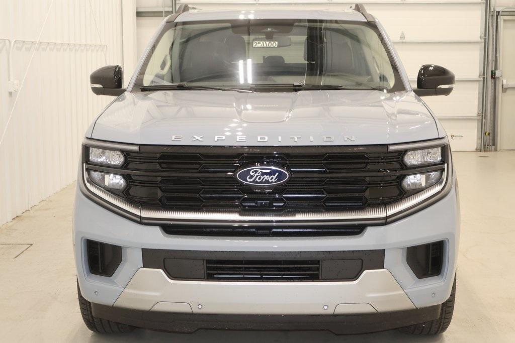 new 2025 Ford Expedition Max car, priced at $84,265