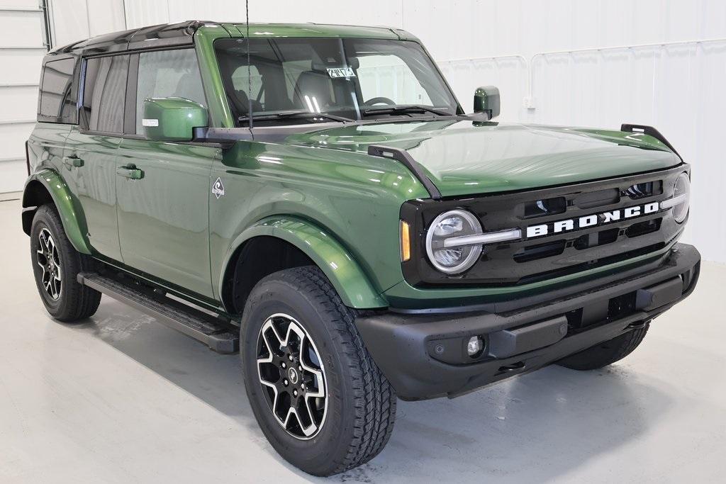 new 2024 Ford Bronco car, priced at $52,010