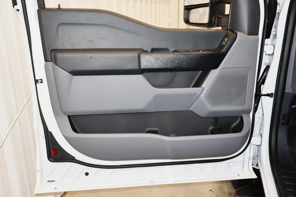 new 2025 Ford F-350 car, priced at $53,870