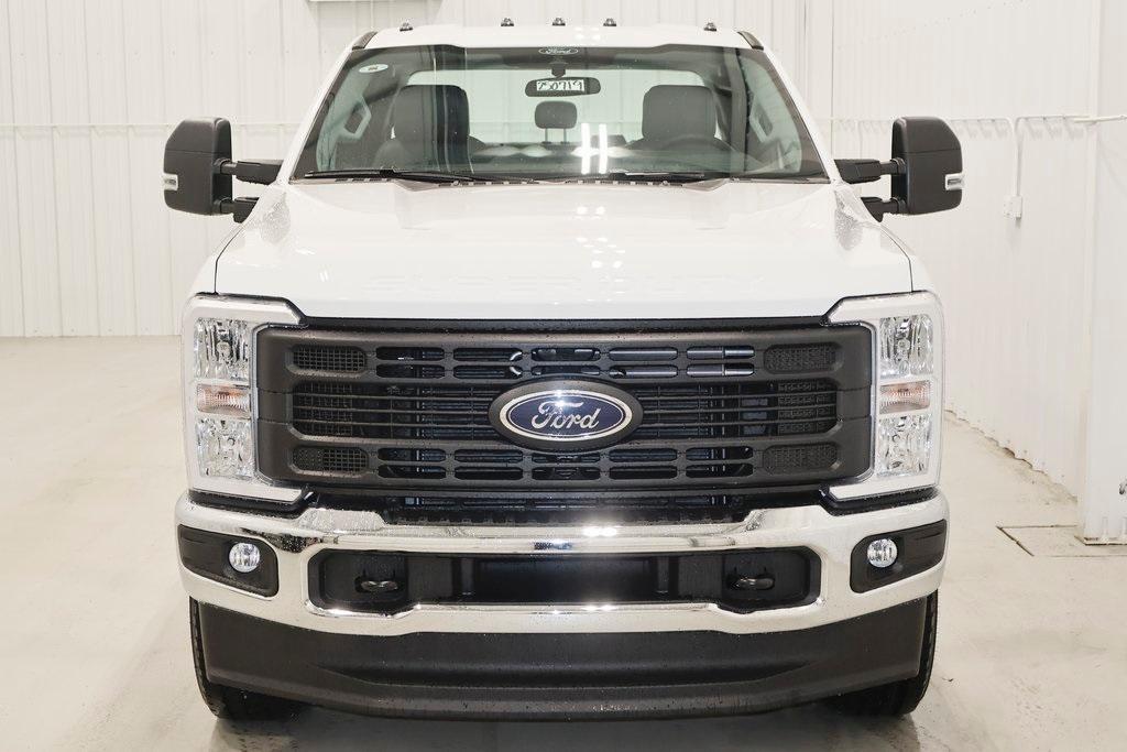 new 2025 Ford F-350 car, priced at $53,870