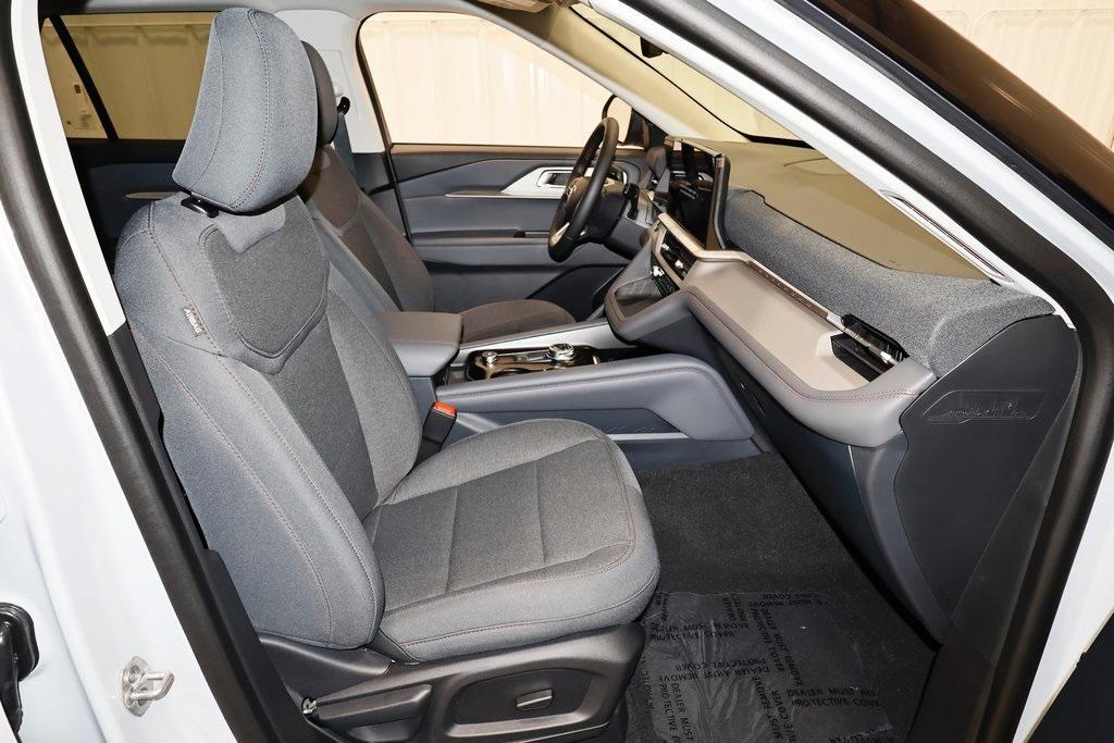 new 2025 Ford Explorer car, priced at $40,910
