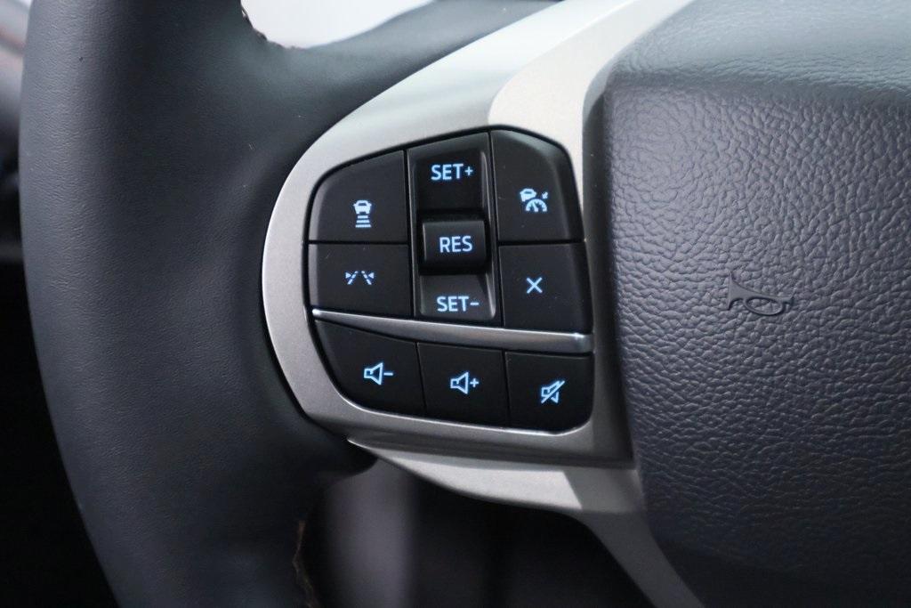 new 2025 Ford Explorer car, priced at $40,910