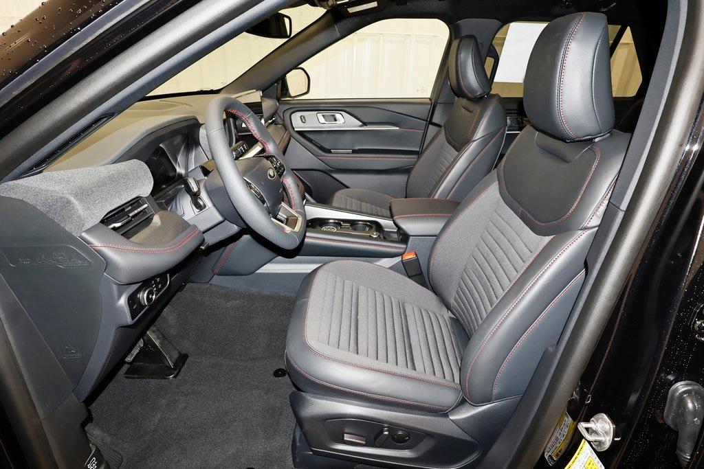 new 2025 Ford Explorer car, priced at $49,373