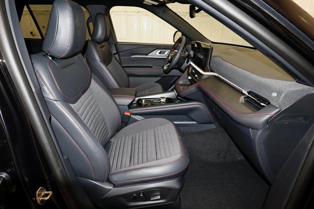 new 2025 Ford Explorer car, priced at $49,373