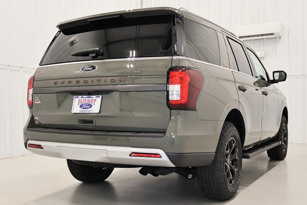 new 2024 Ford Expedition car, priced at $71,615