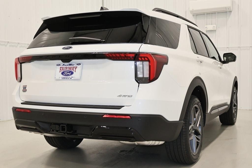 new 2025 Ford Explorer car, priced at $50,990