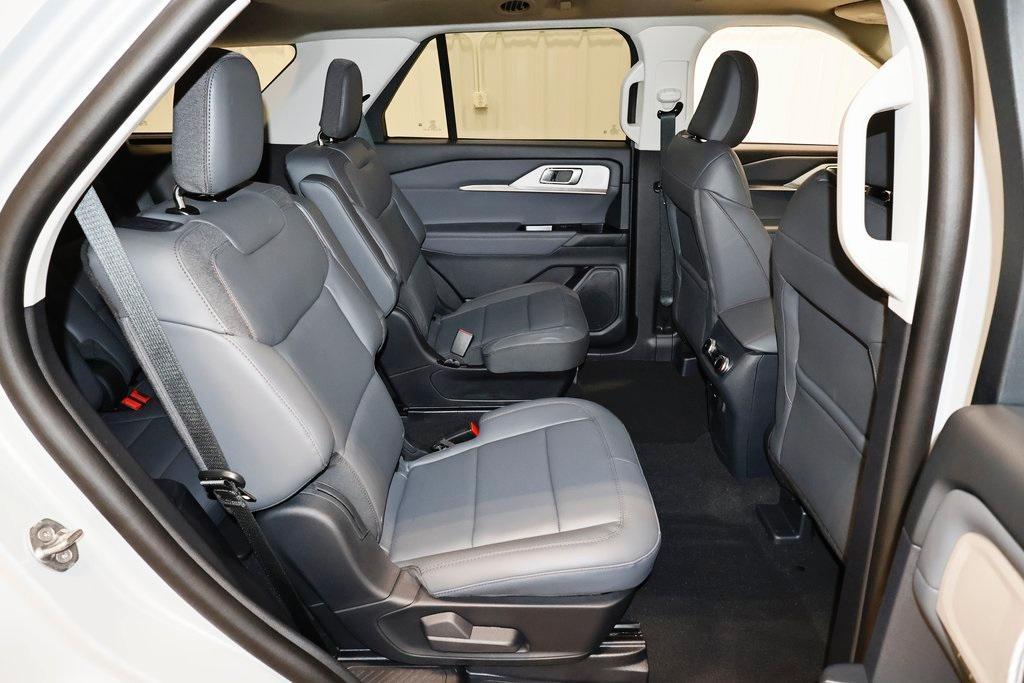 new 2025 Ford Explorer car, priced at $46,384