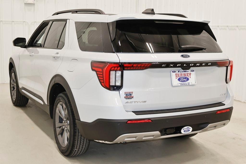new 2025 Ford Explorer car, priced at $46,384