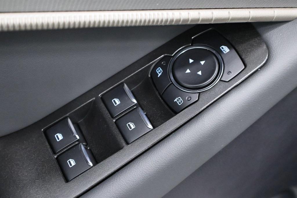 new 2025 Ford Explorer car, priced at $46,384
