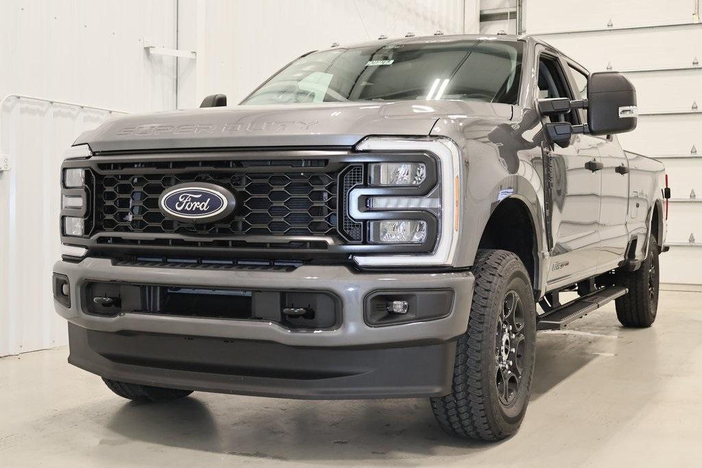 new 2024 Ford F-250 car, priced at $67,440