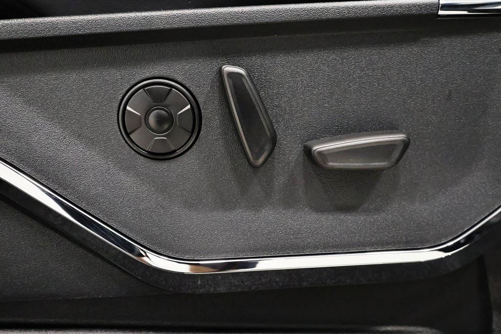 new 2025 Ford F-450 car, priced at $103,185