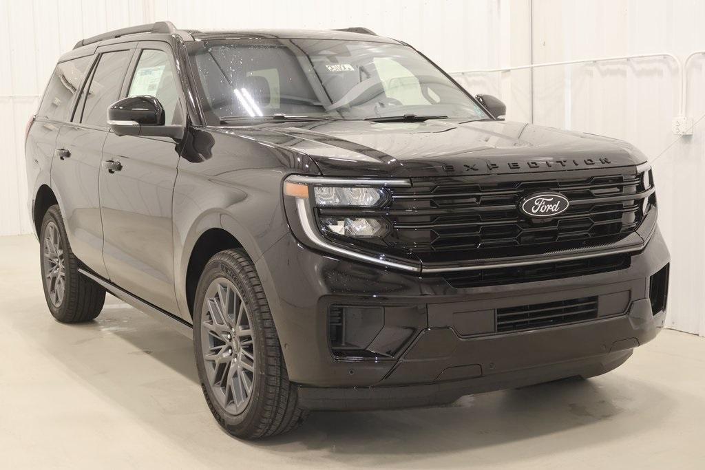 new 2025 Ford Expedition car, priced at $83,170