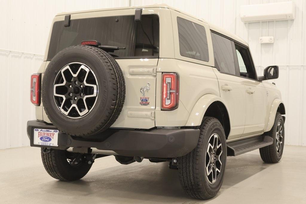 new 2025 Ford Bronco car, priced at $49,585