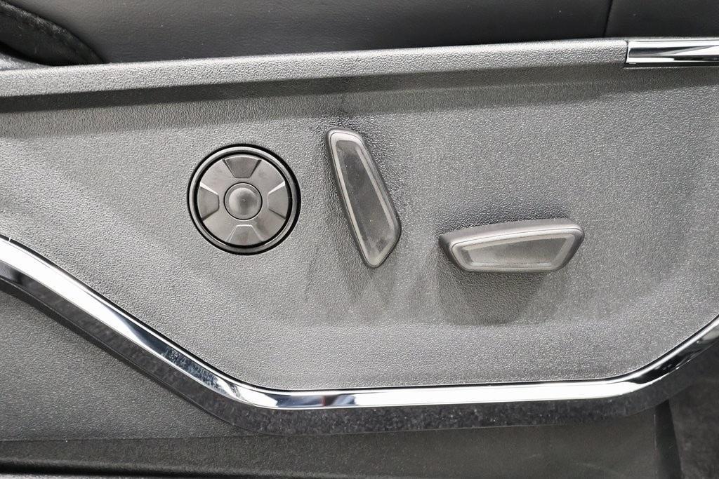 new 2025 Ford F-450 car, priced at $103,185