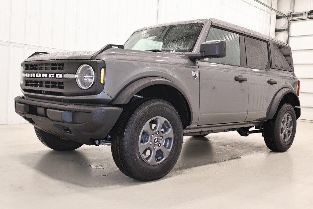 new 2025 Ford Bronco car, priced at $44,470
