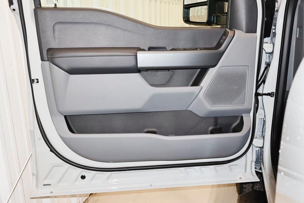 new 2025 Ford F-350 car, priced at $74,720